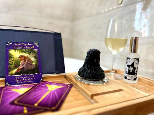 Veiled Priestess / Oracle Candle
