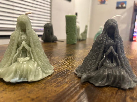 Seated Veiled Devotee (Prayer) Candle